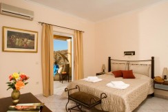 Bedroom_Suite_1-2_