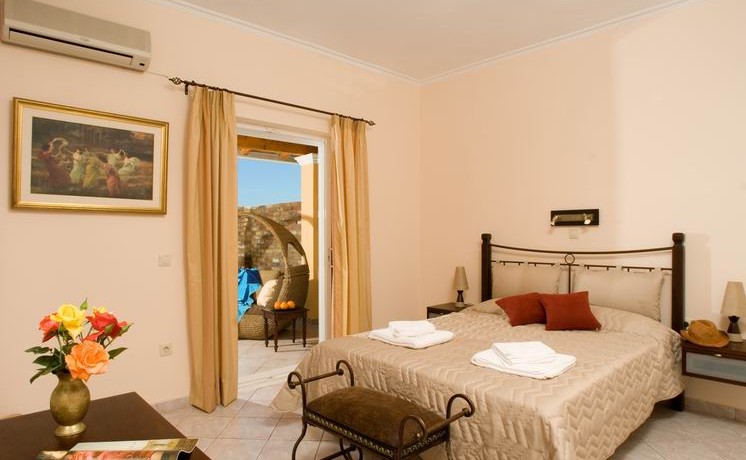 Bedroom_Suite_1-2_