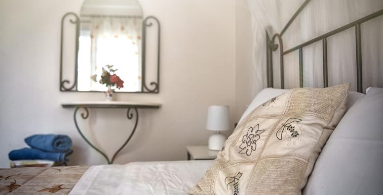 ANNA MAY BEDROOM3
