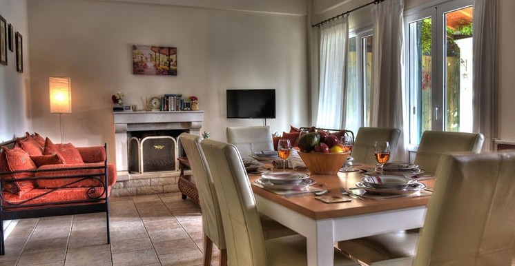 ANNA MAY LIVING ROOM_DINING TABLE