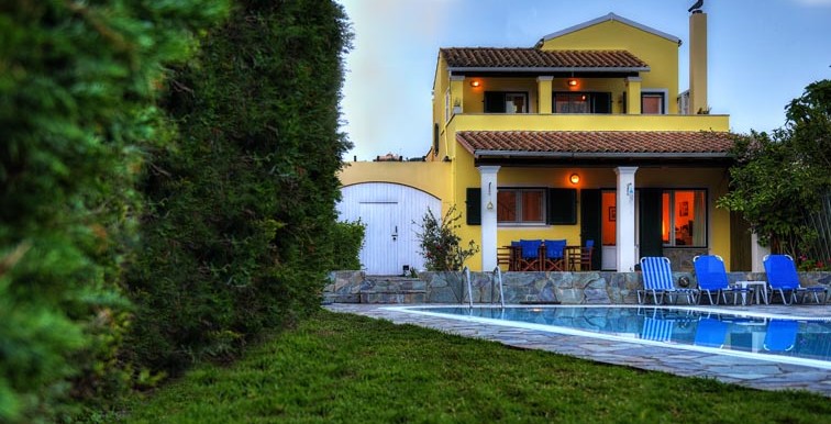 ANNA MAY_GARDEN SWIMMING POOL1